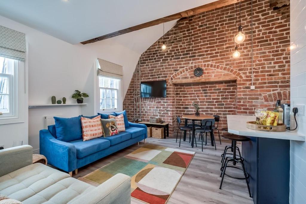 Queen's Lofts * Belfast